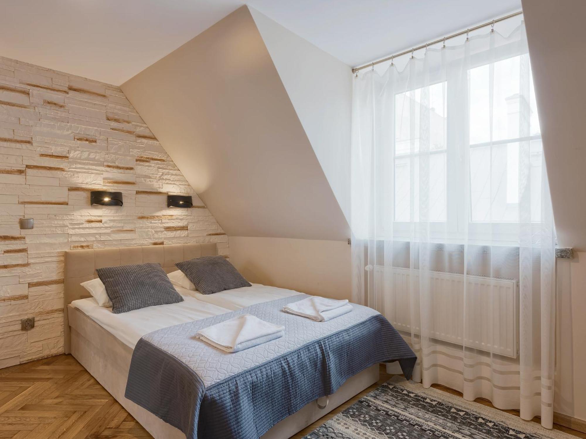 Around Market Square Apartments Krakow Ngoại thất bức ảnh