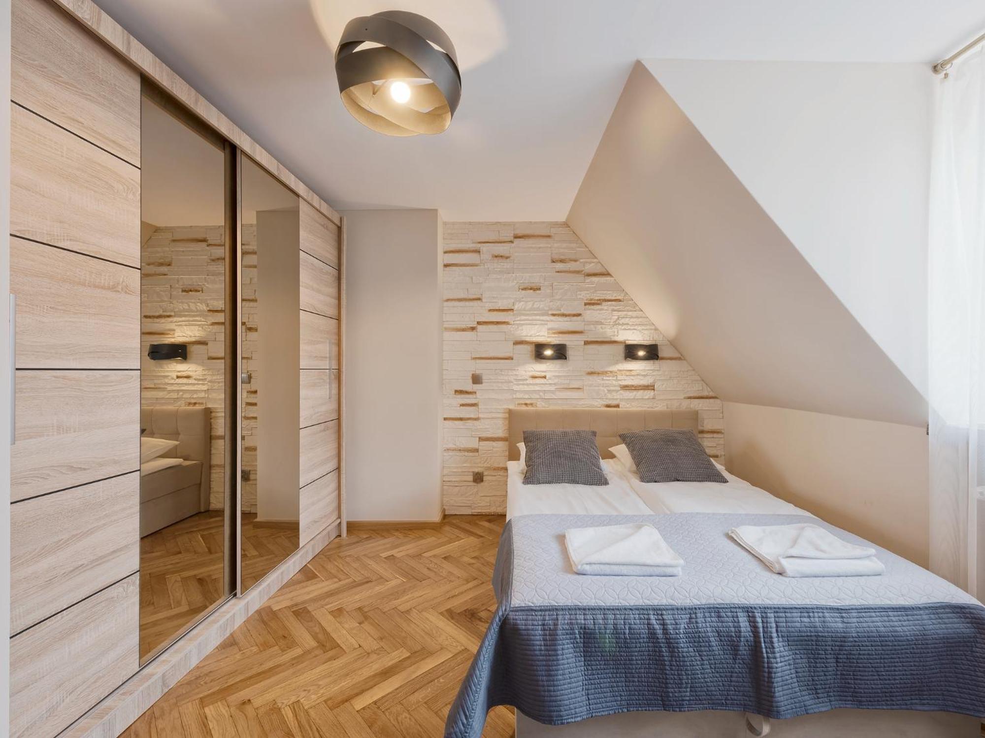 Around Market Square Apartments Krakow Ngoại thất bức ảnh