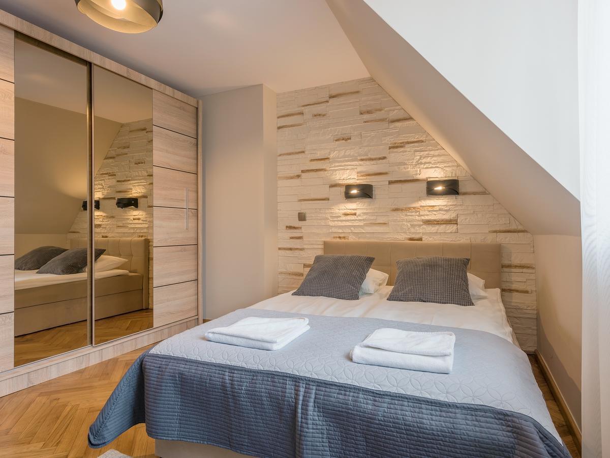 Around Market Square Apartments Krakow Ngoại thất bức ảnh