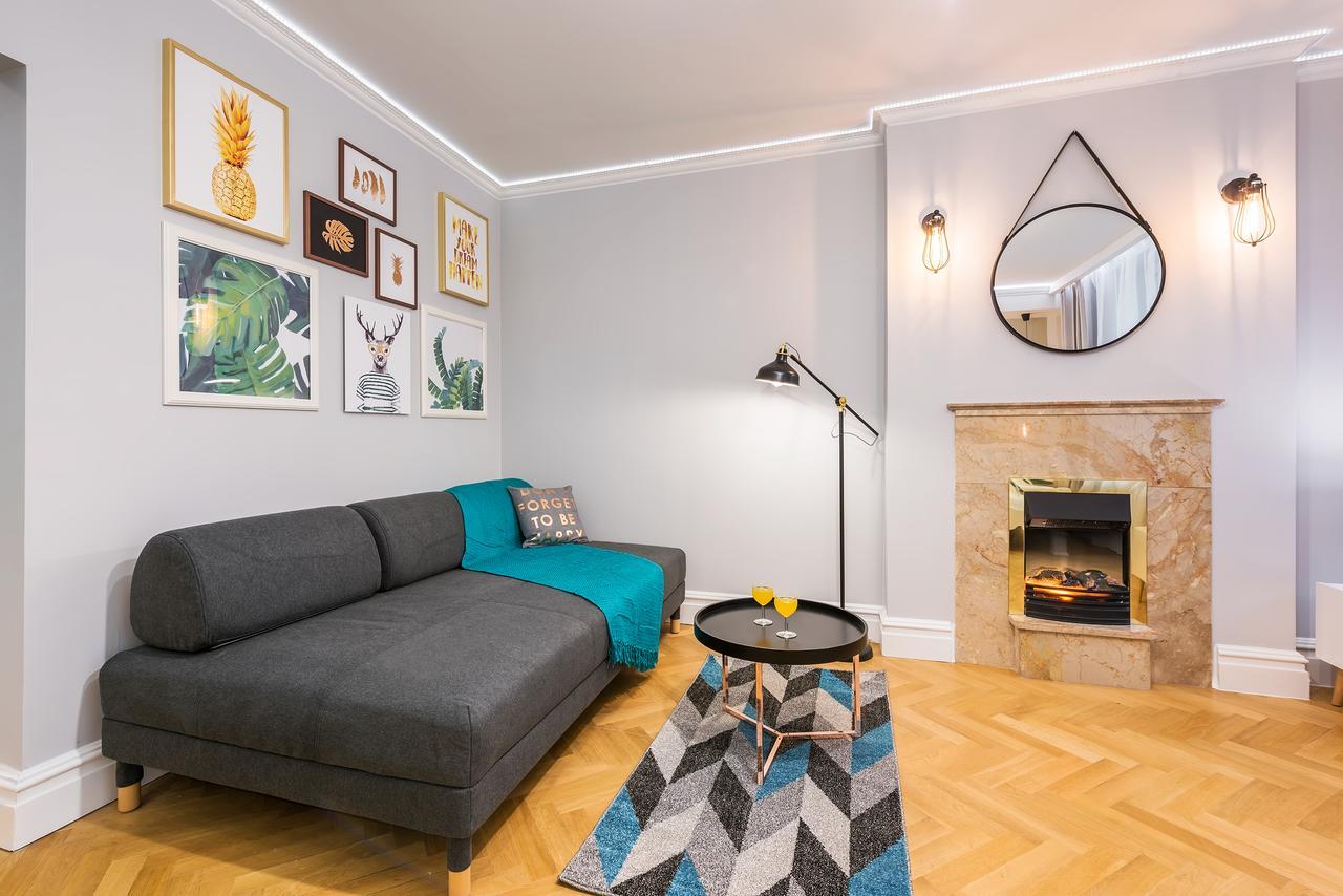 Around Market Square Apartments Krakow Ngoại thất bức ảnh