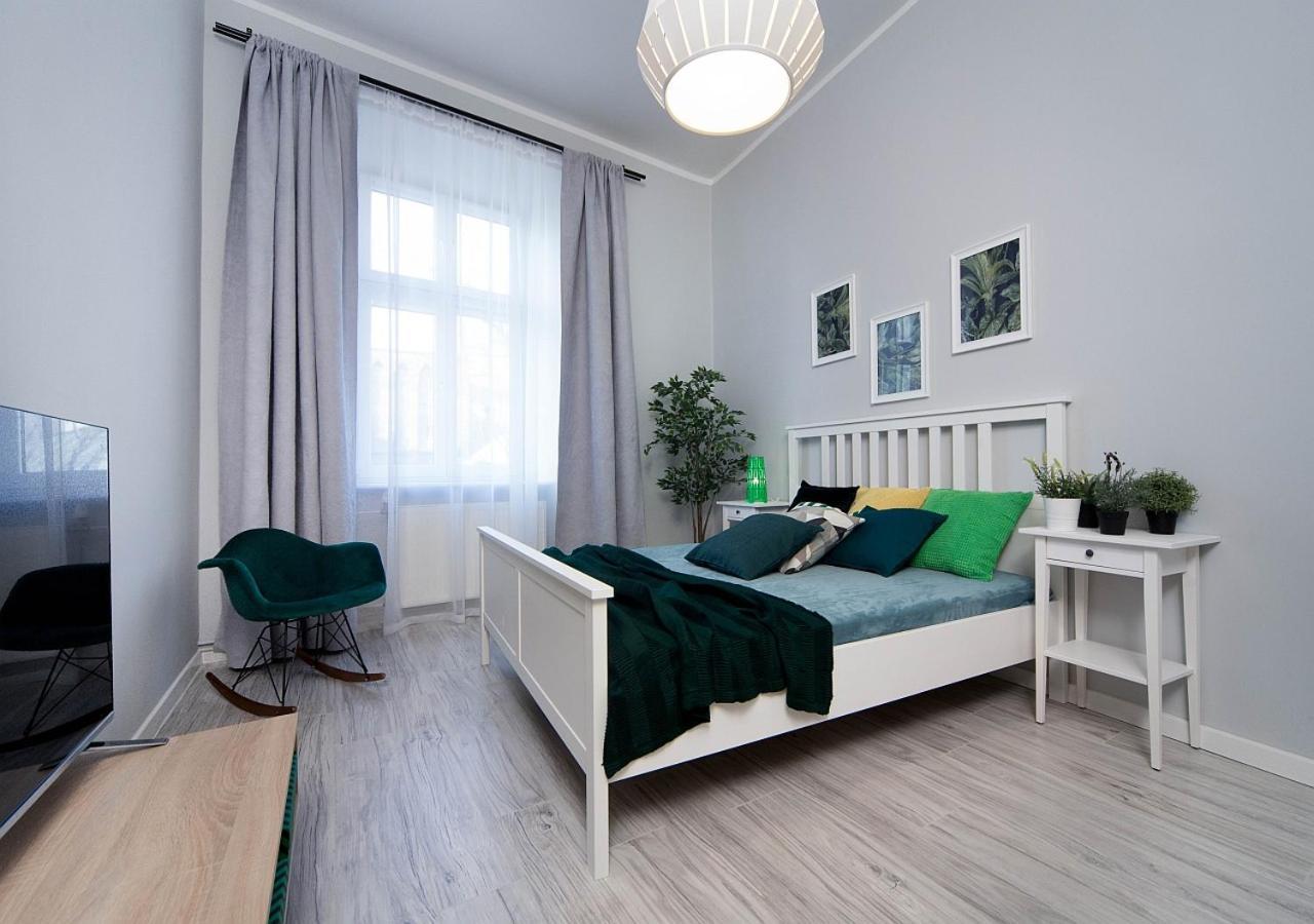 Around Market Square Apartments Krakow Ngoại thất bức ảnh