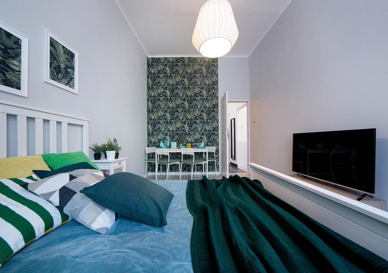 Around Market Square Apartments Krakow Ngoại thất bức ảnh